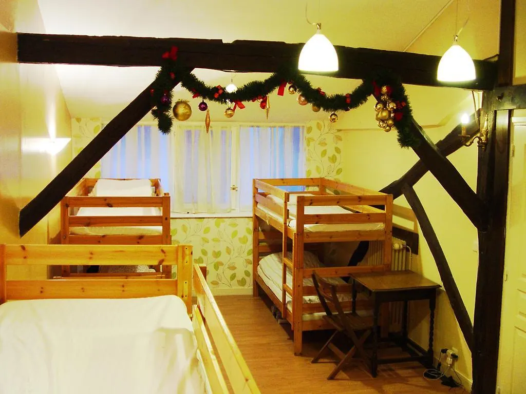 Paranjib Hostel Paris